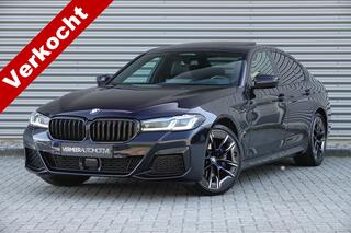 BMW 5-SERIE 530e xDrive High Executive M-Sport | Schuifdak | Massage | Alcantara | Ventilatie | HUD | Laser | H&K |