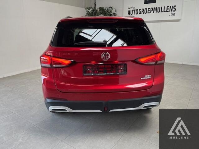 MG ZS Hybrid+ Luxury