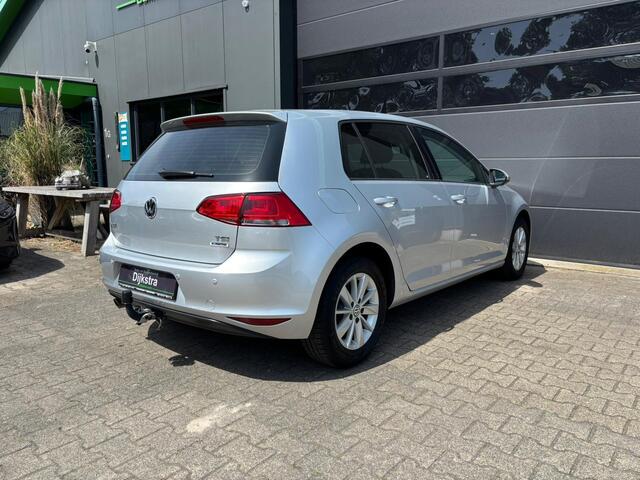 Volkswagen Golf 1.2 TSI Business Edition Connected | Climate Control | Cruise Control | Trekhaak |56.675 km