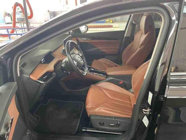 Skoda Enyaq iV 80 ecoSuite // WORDT VERWACHT | Leder | Panoramadak | Trekhaak | HUD | Warmtepomp | Memory | Matrix | Camera