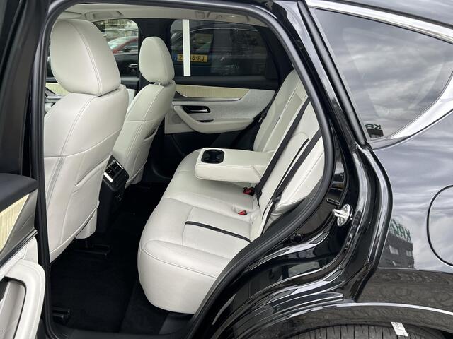 Mazda CX-60 2.5 e-SkyActiv PHEV Takumi Plus Draadloze Apple Carplay Android Auto | Panoramisch schuif kanteldak | Head up display | Bose | 360 camera | Elek