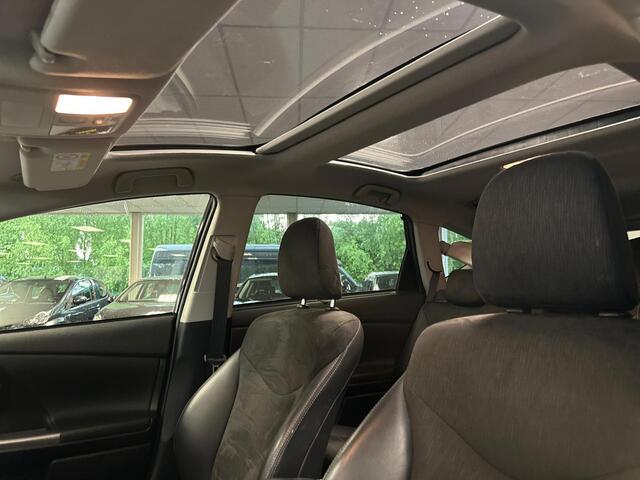 Toyota Prius 1.8 SkyView Edition | Hybride | Automaat | Panorama | Head Up | Camera | PDC | Trekhaak | LED | Dealer onderhouden|