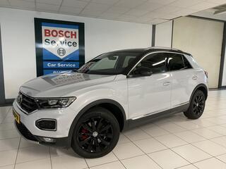 VOLKSWAGEN T-Roc 2.0 TSI 4Motion Sport Business R Trekhaak / Carplay-Android / Camera / Cruise  virtual Cockpit / Stoelverwarming