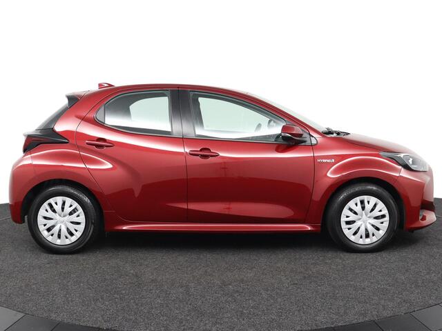 Toyota Yaris 1.5 Hybrid Active | Trekhaak | navigatie systeem | Apple Carplay/Android Auto |