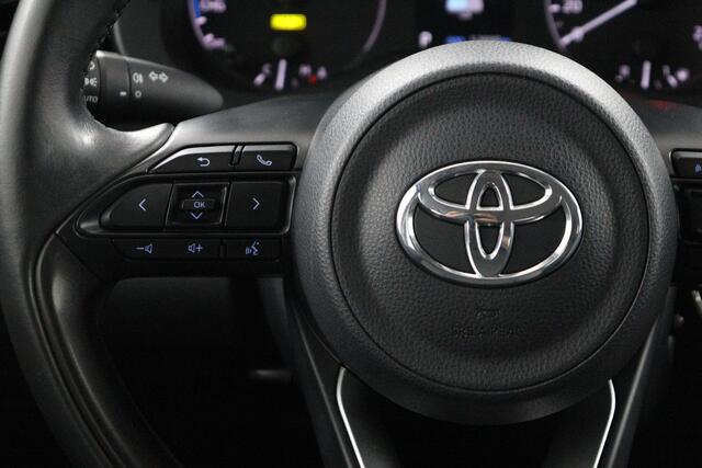 Toyota Yaris 1.5 Hybrid Active | Trekhaak | navigatie systeem | Apple Carplay/Android Auto |