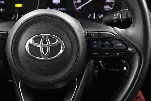 Toyota Yaris 1.5 Hybrid Active | Trekhaak | navigatie systeem | Apple Carplay/Android Auto |