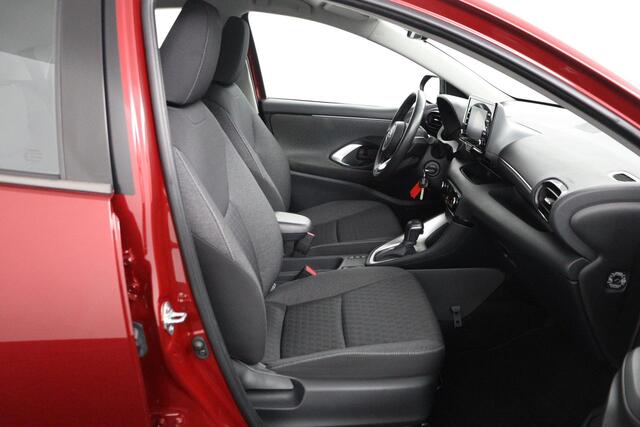 Toyota Yaris 1.5 Hybrid Active | Trekhaak | navigatie systeem | Apple Carplay/Android Auto |