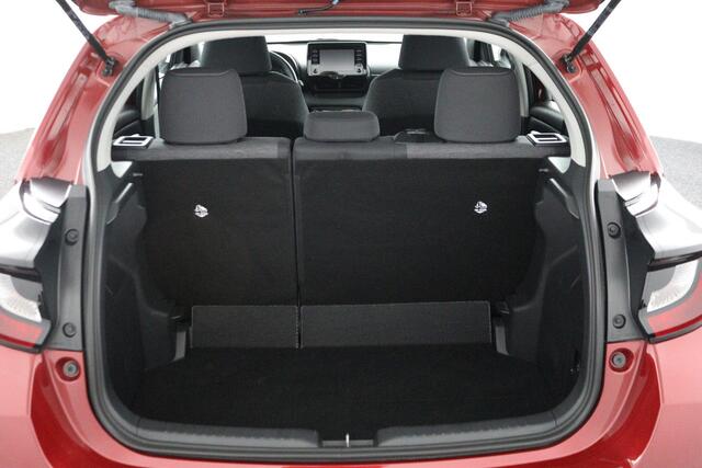 Toyota Yaris 1.5 Hybrid Active | Trekhaak | navigatie systeem | Apple Carplay/Android Auto |