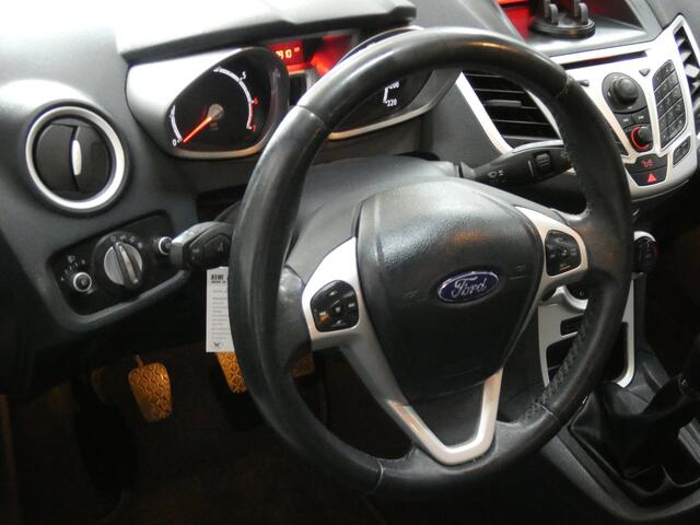 Ford Fiesta 1.25 Titanium|Airco|Leer|5 Deurs|LM-Velgen|Nw.APK|Getinte Ramen|Cruise Control..