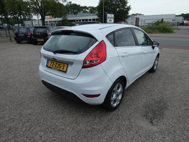 Ford Fiesta 1.25 Titanium|Airco|Leer|5 Deurs|LM-Velgen|Nw.APK|Getinte Ramen|Cruise Control..