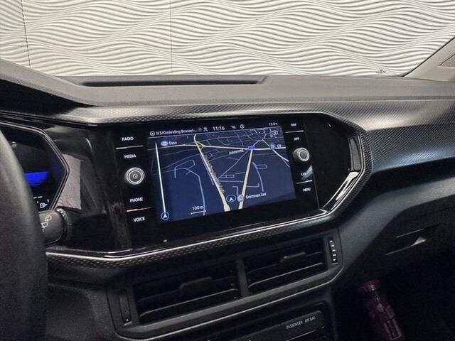 Volkswagen T-Cross 1.0 TSiDSGCARPLAYCAMERAZETELVERW.