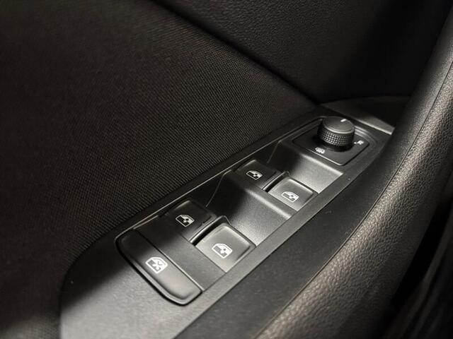 Skoda Scala 1.0 Tsi DSG Carplay Cruise Alu Dig.Airco