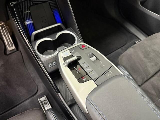 BMW X1 sdrive 18i Aut. M-Pack GPS Camera Dig.Airco Alu Led