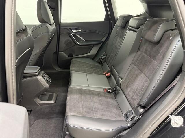 BMW X1 sdrive 18i Aut. M-Pack GPS Camera Dig.Airco Alu Led