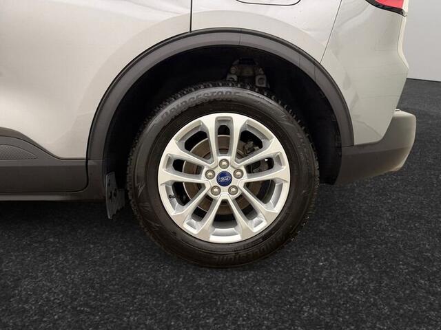 Ford Kuga 1.5TDCi Titanium Aut. GPS Camera Dig.Airco Verw.zetels voor+achter+stuur