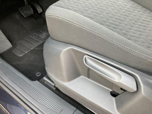 Volkswagen Caddy MAXI Combi 1.5 eHybrid 150pk Life � 7-persoons � Camera � 17 LM velgen � Apple Carplay/Android auto � Adaptive Cruise control � 7-zits
