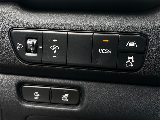 KIA E-Niro DynamicPlusLine 64 kWh SOH100% 1E EIG DEALEROND NAP|PANO|CAMERA|STOEL+STUURVRM|LEER|LED|ADAPT.CRUISE|LANE.ASSIST|