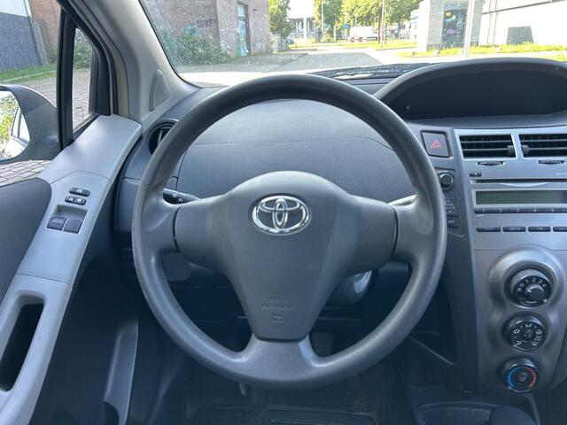 Toyota Yaris 1.0 VVTi Acces Airco