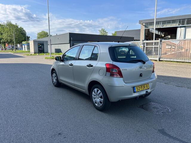 Toyota Yaris 1.0 VVTi Acces Airco