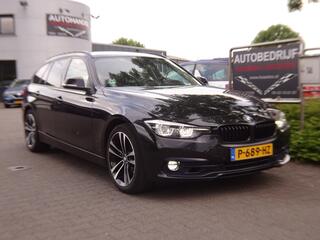 BMW 3-SERIE Touring 318d M Sport Edition