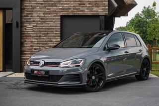 Volkswagen Golf VII