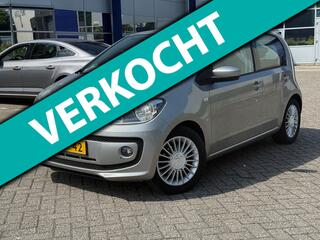 Volkswagen UP 1.0 high up Cruise | AC | Park | AEB