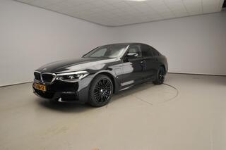 BMW 5-SERIE Sedan 530e xDrive | M-Sportpakket | LED | Leder | HUD | Active cruise | Comfortzetels | Keyles go | Hifi speakers | Alu 19 inch