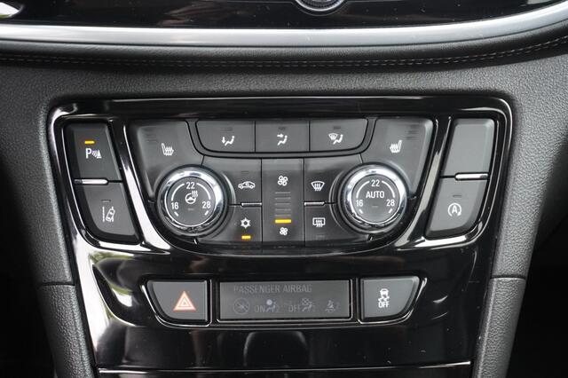 Opel Mokka 1.4 Turbo Innovation / Trekhaak / Open dak / Camera / Leer / Stoel- en stuurverwarming