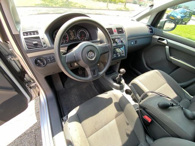 Volkswagen Touran 1.2 TSI Trendl.BlueM APK 12-26 Dorpel schade BJ 2012 