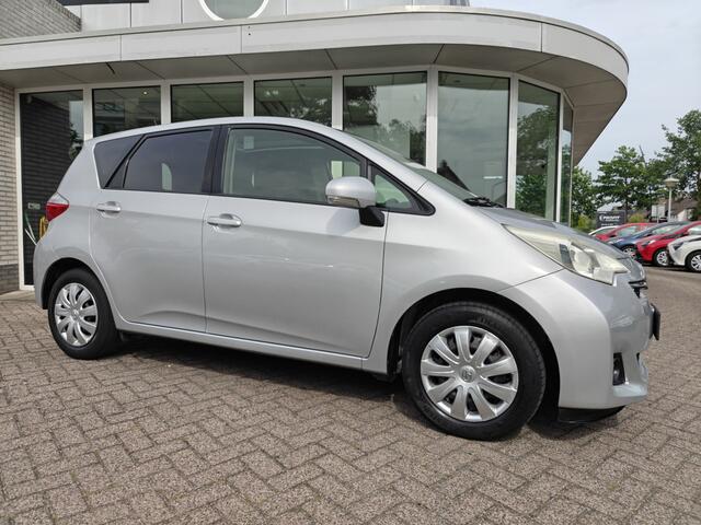 Toyota Verso-S 1.3 VVT-i Dynamic / Airco / Camera / Panoramadak