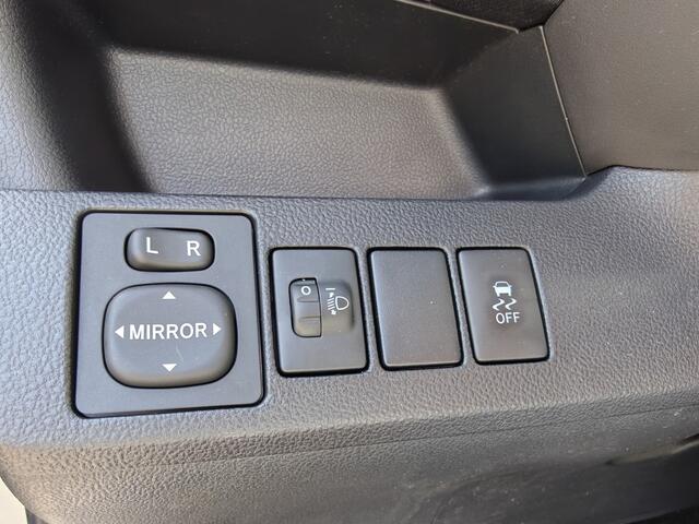 Toyota Verso-S 1.3 VVT-i Dynamic / Airco / Camera / Panoramadak