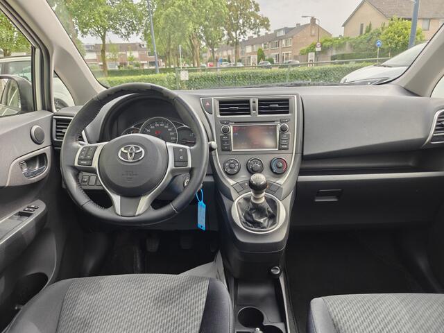 Toyota Verso-S 1.3 VVT-i Dynamic / Airco / Camera / Panoramadak