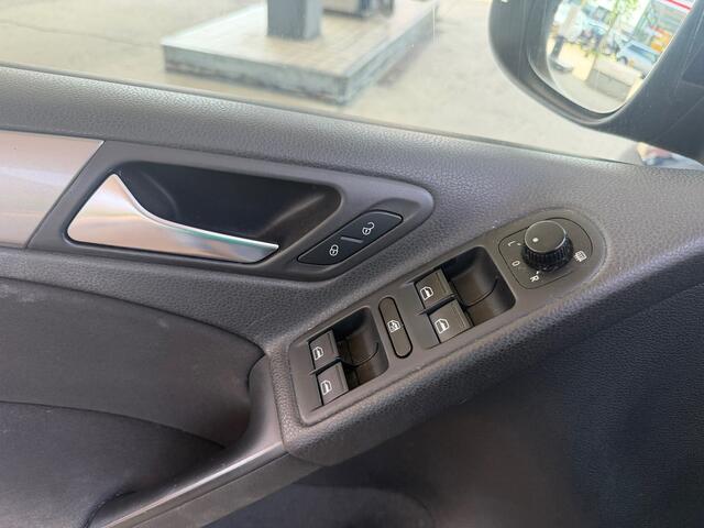 Volkswagen Golf 1.4 Easyline PDC-AIRCO-ANDROID