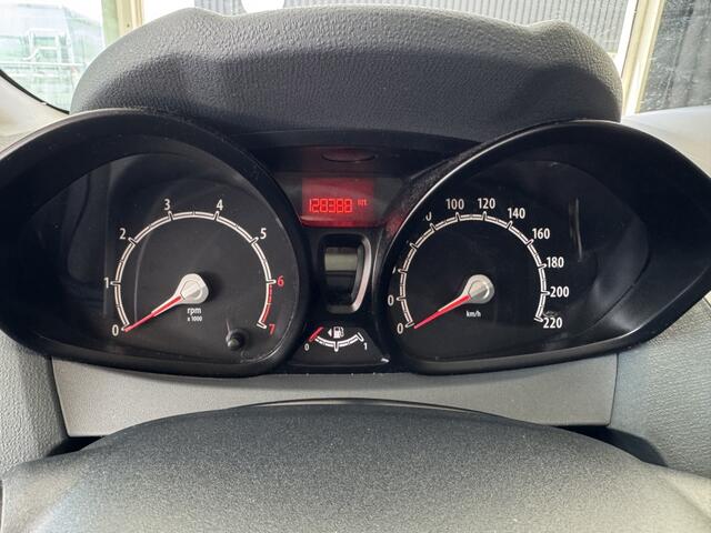 Ford Fiesta 1.25 Limited | NW. APK | TREKHAAK | AIRCO | NAP |