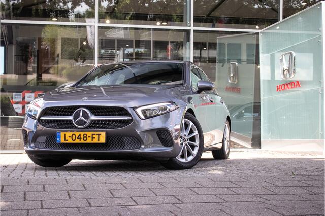 Mercedes-Benz A-Klasse 200 Premium Plus Automaat - Navi | Camera | Stoelverwarming