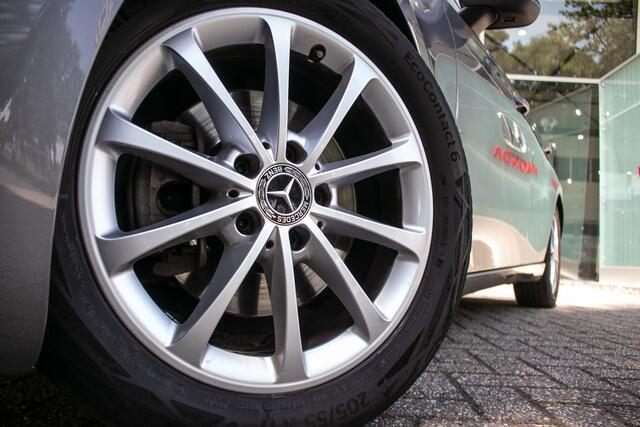Mercedes-Benz A-Klasse 200 Premium Plus Automaat - Navi | Camera | Stoelverwarming