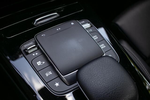 Mercedes-Benz A-Klasse 200 Premium Plus Automaat - Navi | Camera | Stoelverwarming
