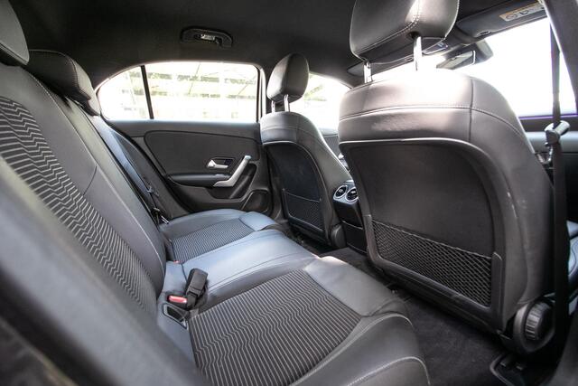 Mercedes-Benz A-Klasse 200 Premium Plus Automaat - Navi | Camera | Stoelverwarming