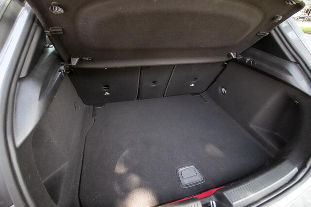 Mercedes-Benz A-Klasse 200 Premium Plus Automaat - Navi | Camera | Stoelverwarming