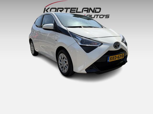 Toyota Aygo 1.0 VVT-i x-play AIRCO CAMERA LED