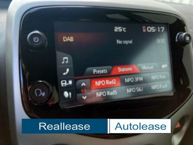 Toyota Aygo 1.0 VVT-i X-play Achteruitrijcamera Airco