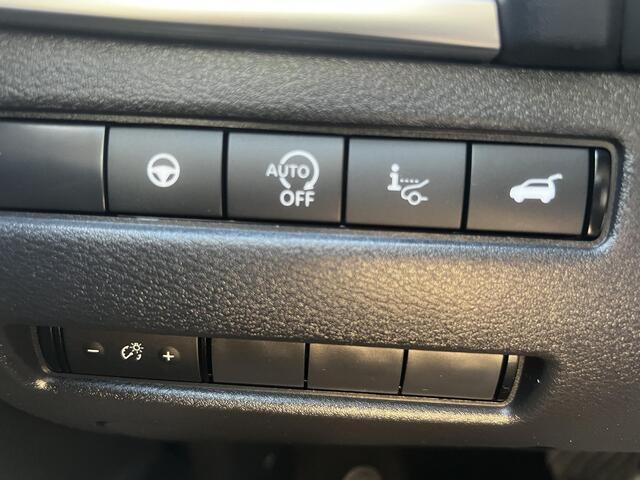 Nissan Qashqai 1.3 MHEV Xtronic Tekna Plus | Stoelverwarming | Panoramadak | Automaat | 1.800 kg trekgewicht