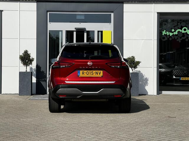 Nissan Qashqai 1.3 MHEV Xtronic Tekna Plus | Stoelverwarming | Panoramadak | Automaat | 1.800 kg trekgewicht