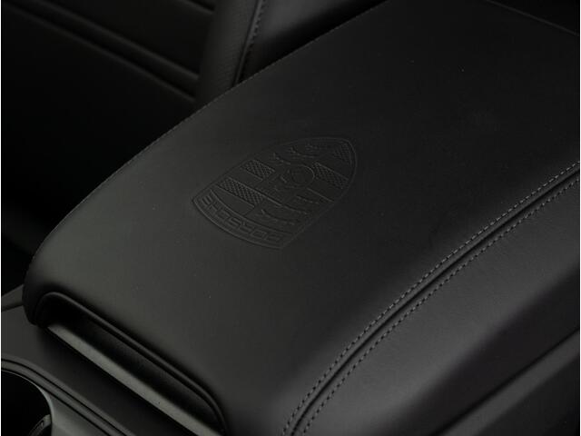 Porsche Cayenne E-Hybrid Black Edition