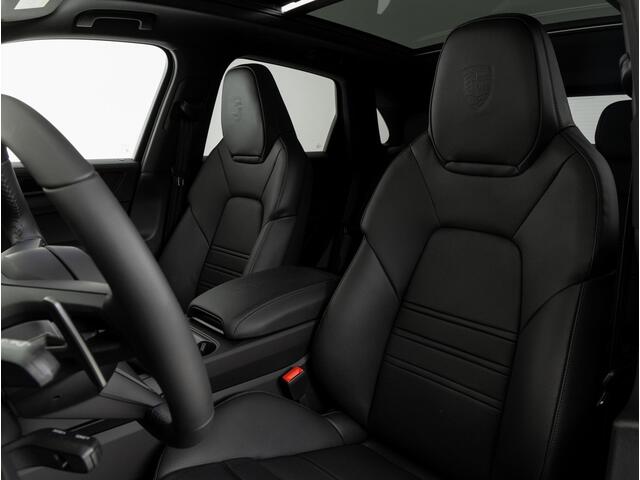 Porsche Cayenne E-Hybrid Black Edition