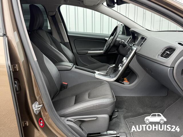 Volvo V60 CROSS COUNTRY 2.0 T5 245pk Nordic+ NL-AUTO|1-EIGENAAR