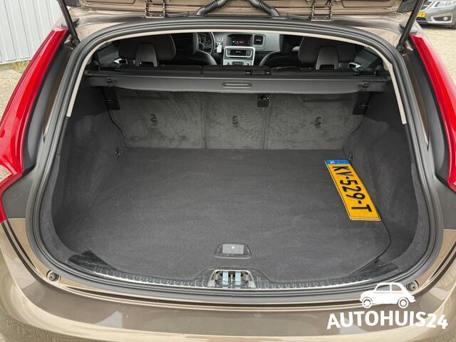 Volvo V60 CROSS COUNTRY 2.0 T5 245pk Nordic+ NL-AUTO|1-EIGENAAR