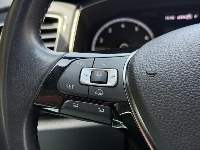 Volkswagen T-ROC 2.0 TSI 4Motion Sport /LPG/Apple Carplay/Climate Control/Adaptive Cruise Control/Dodehoek sensoren/PDC V+A/Stoelverwarming/Trekhaak/Sfeerverlich