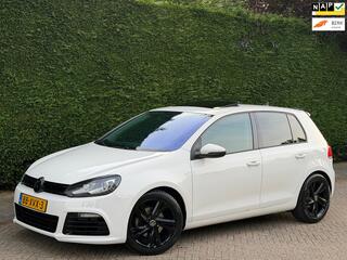 Volkswagen Golf VI