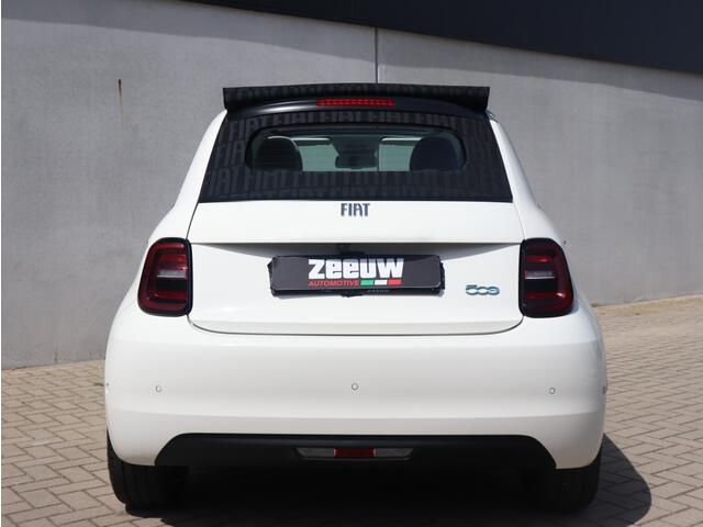 Fiat E-500 Cabrio La Prima by Bocelli 42 kWh | JBL | Winter | Camera | 17